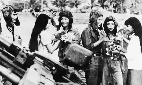 Việt Nam với tinh thần Quốc tế trong sáng, đã hi sinh cả máu của mình giúp nhân dân Campuchia thoát khỏi nạn diệt chủng