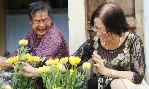 "Cảnh Lan Viên nơi tỏa sáng vẻ đẹp đức hy sinh!"